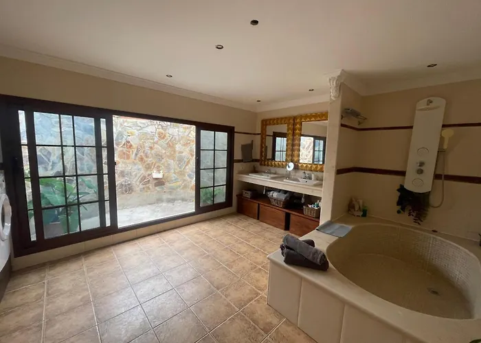 Casa Vitto Semesterbostad Tinajo