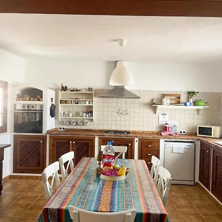 Casa Vitto Vakantiehuis Tinajo